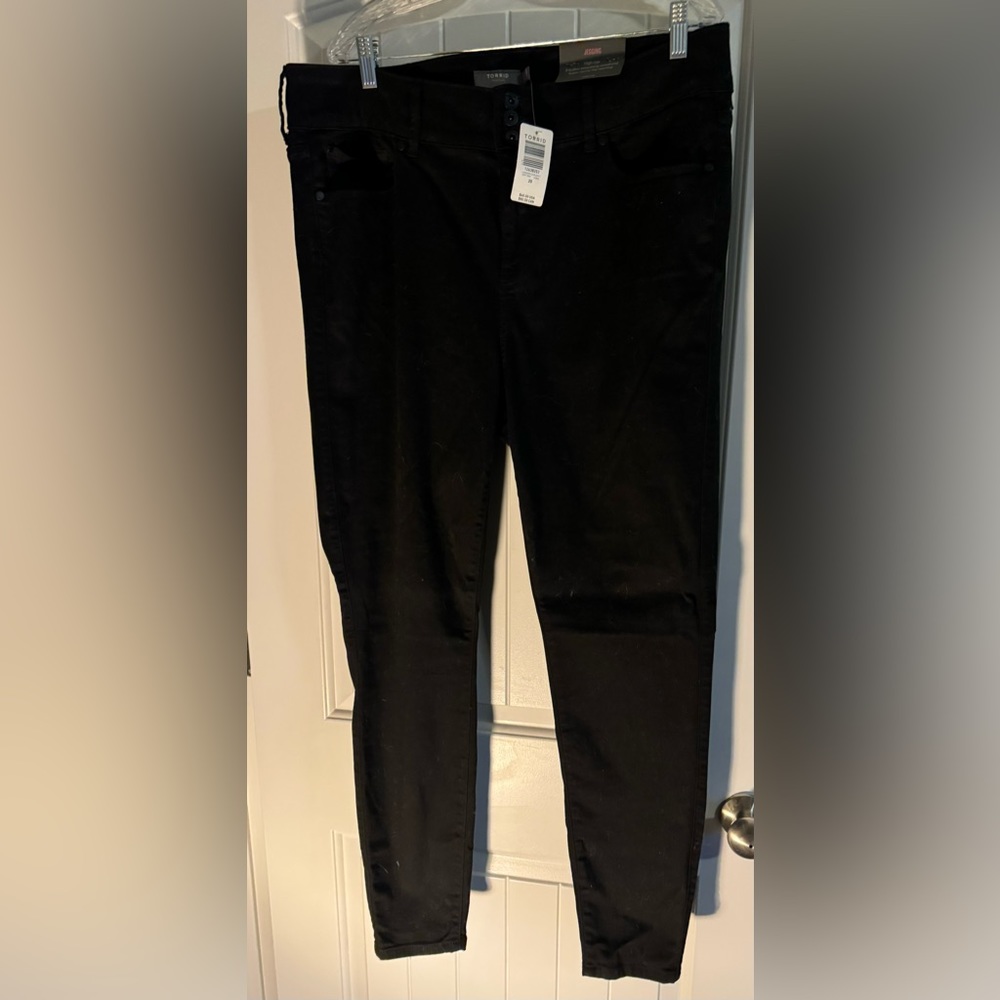 NEW Torrid Womens Pants Size 20 T Tall Black High Rise Jeggings Super Skinny